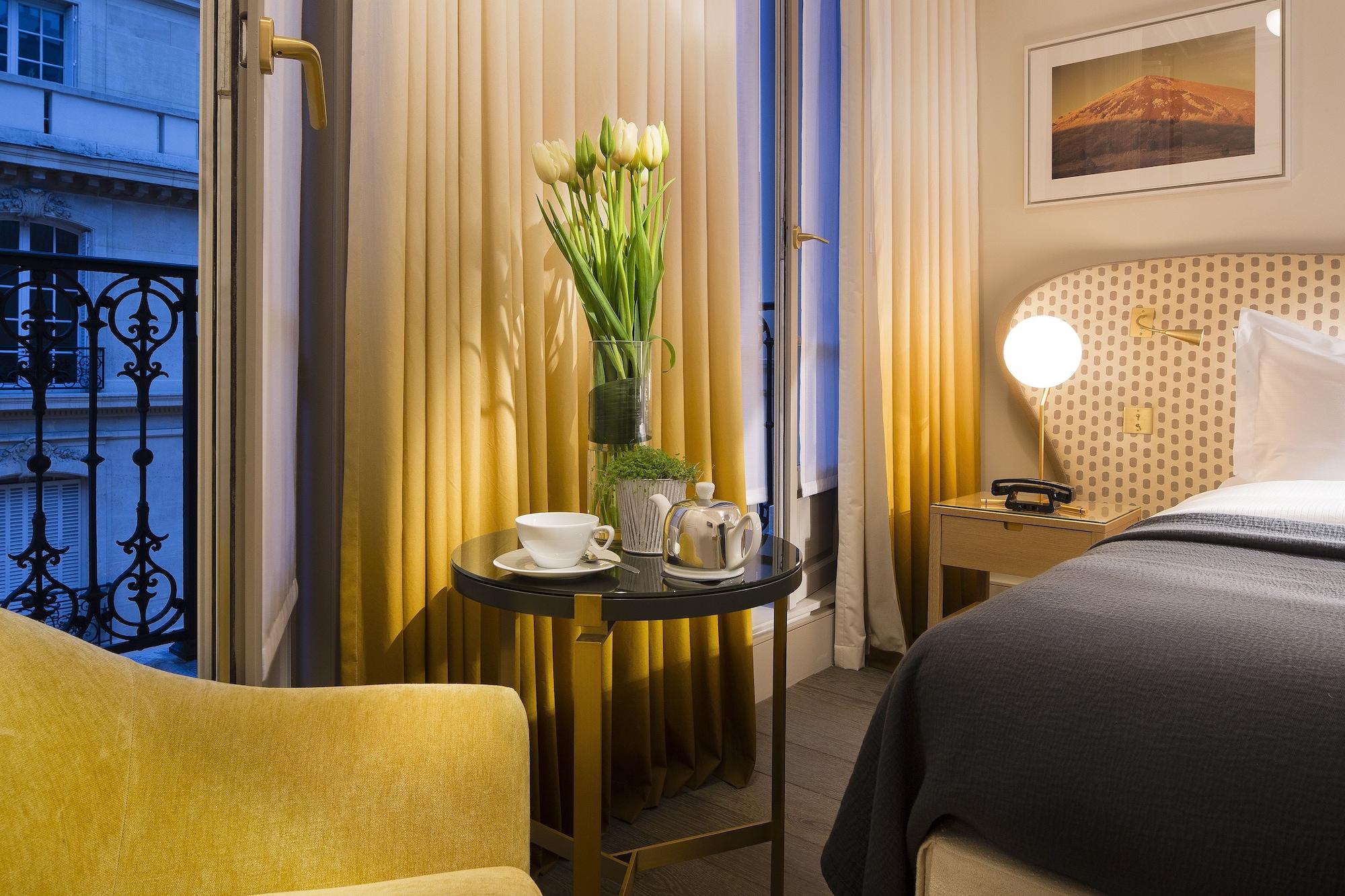 Hotel Le Marianne Paris Exteriör bild