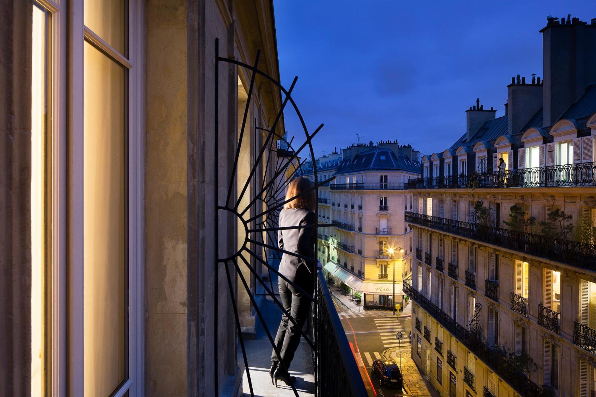 Hotel Le Marianne Paris Exteriör bild