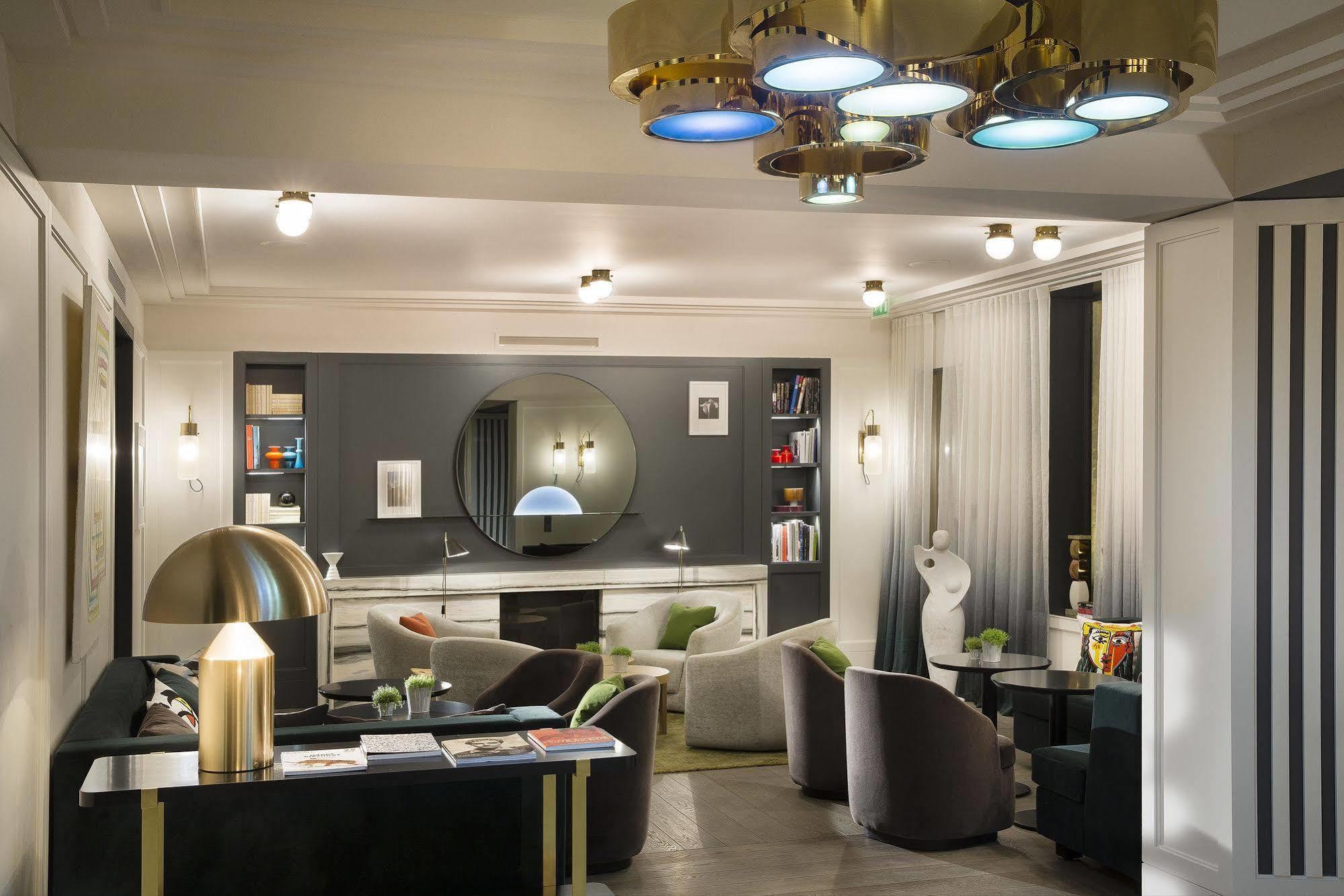 Hotel Le Marianne Paris Exteriör bild
